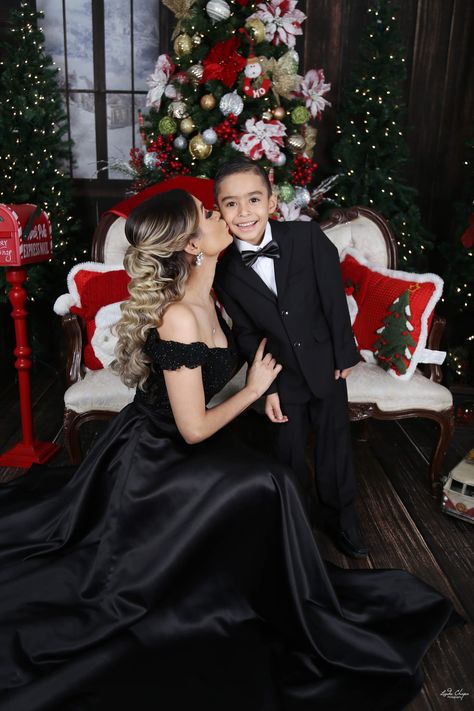 Mom And Son Photo Ideas Christmas, Mother And Son Christmas Photoshoot, Mother And Son Christmas Photo Ideas, Mom And Son Christmas Photoshoot, Mother Son Christmas Photo Ideas, Mom And Son Christmas Photos, Formal Christmas Pictures Family, Mommy Son Pictures, Son Photoshoot