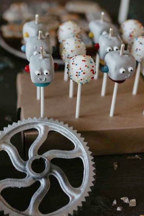 Robot Cake Pops, Robot Cake Ideas, Robot Birthday Party Ideas, Robot Party Food, Robot Themed Birthday Party, Cute Cake Pops, Robot Cupcakes, Robot Cake, Son's Birthday