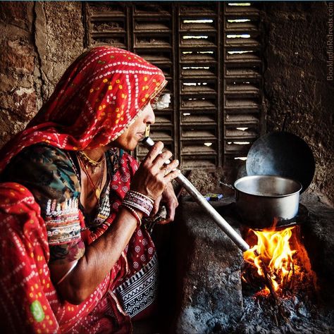 Come Explore India! on Instagram: “Village women in traditional clothing and gold jewelry in the house, cooking food on firewood traditionally in the rural village. ....…” Women In Traditional Clothing, Pulmonary Function Test, Rare Genetic Disorders, Village Women, Lung Conditions, Chronic Cough, Cooking Photography, Rural Village, Cooking Challenge