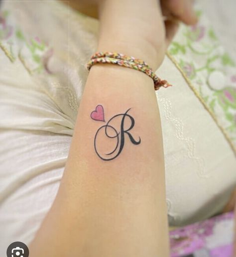 J And R Tattoo, R And K Letters Love, Initial R Tattoo, Loves Tattoo, Tato Nama, Letter R Tattoo, Baby Tattoo, Tattoo On Hand, Letter Tattoo