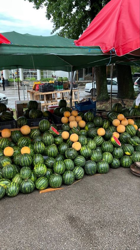 Romanian Summer Aesthetic, Romanian Summer, Balkan Summer, Balkan Aesthetic, Albanian Culture, Emo Men, Europe Aesthetic, Living In Europe, Summer Watermelon