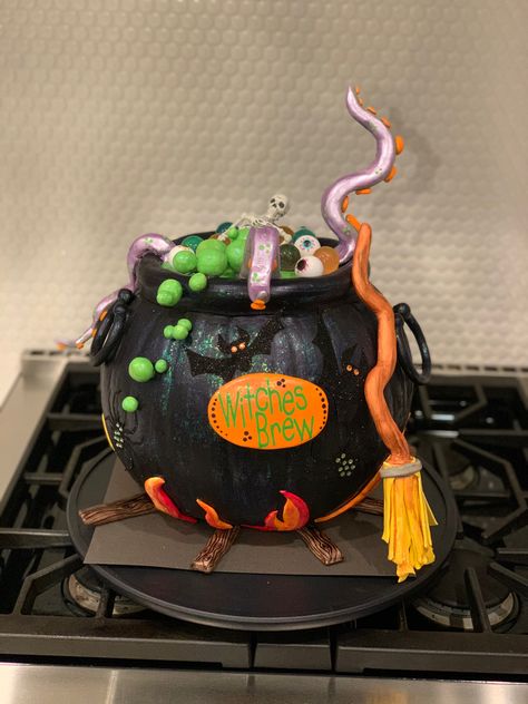 Halloween Pumpkin Decorating Painted Cauldron Pumpkin, Pumpkin Decorating Competition Ideas, Cauldron Pumpkin Painting, Dermatology Pumpkin Decorating, Pumpkin Decorating Contest Scary, Disguise The Pumpkin, Best Pumpkin Contest Ideas, Pumpkin Contest No Carve, Pumpkin Painting Contest Ideas Creative