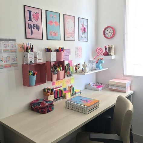 Study Desk Ideas, Zimmer Diy, Room Organization Bedroom, Room Organisation, Study Desk Decor, Study Decor, Bedroom Decor For Teen Girls, Study Room Decor, Teen Bedroom Decor