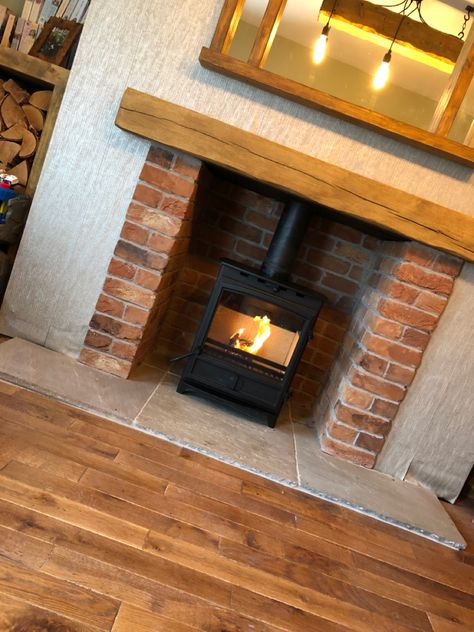 Brick Fireplace Log Burner, Oak Beam Fireplace, Best Decor Ideas, Exposed Brick Fireplaces, Wood Burner Fireplace, Wood Burning Stoves Living Room, Log Burner Fireplace, Log Burner Living Room, Chimney Design