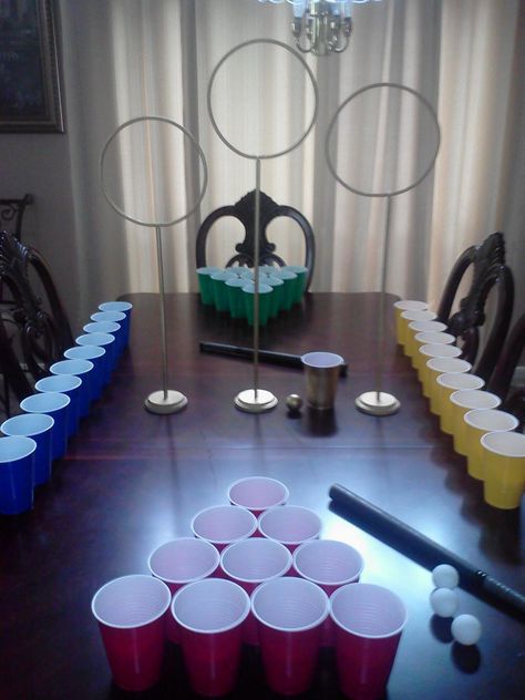 Completed a Quidditch Pong set, very pleased with the results! - Imgur Quidditch Pong, Harry Potter Dinner, Harry Potter Marathon, Hogwarts Party, Harry Potter Universe, Harry Potter Games, Harry Potter Theme Party, Fun Halloween Food, Festa Harry Potter