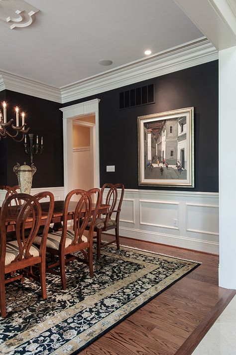 Philly Townhouse, Dining Room Chair Rail, Dining Room Feature Wall, Wall Molding Design, Dining Room Wainscoting, White Wainscoting, Diy Wainscoting, Dining Room Paint, Black Dining Room