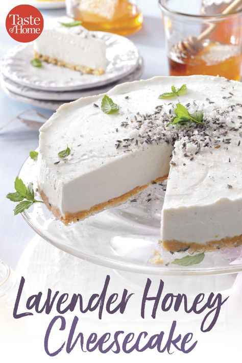 Lavender Dessert Recipes, Honeycomb Cheesecake, Lavender Cheesecake, Honey Cheesecake, Lavender Dessert, Honeycomb Candy, Lavender Recipes, The Great British Bake Off, Classic Cheesecake