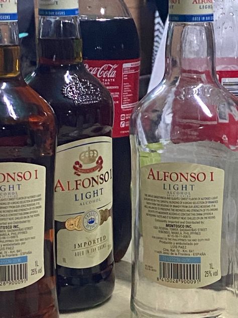 Alcohol Pictures Aesthetic, Inuman Prank Pic, Filipino Alcohol Drinks, Alfonso Drink, Alcholic Drink Aesthetic, Alfonso Coke, Fake Alcohol Story, Prank Pictures, Drinking Alcohol Aesthetic