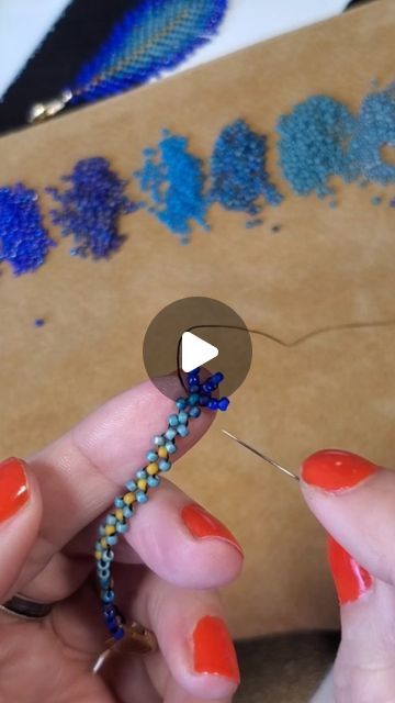 Seed Bead Feather Pattern, Free Native Beading Patterns, Beaded Feather Pattern, Beaded Feather Earrings, Beaded Feathers, Beads Magic, Beaded Feather, Native Beading Patterns, Bead Weaving Tutorials