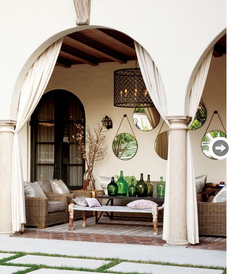 Beautiful furnished patios make for perfect areas to have spring parties. Hanging Mirrors, Inspiring Outdoor Spaces, Patio Inspiration, Outdoor Mirror, Outside Living, Style At Home, Spanish Style, Diy Patio, Outdoor Rooms