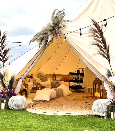 Bell Tent Wedding Reception, Bell Tent Party, Birthday Tent, Glamping Bachelorette, Glamping Bachelorette Party, Yurt Interior, Sleepover Tents, Bell Tents, Cosy Lounge