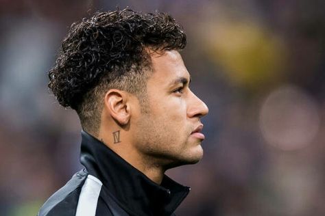 Neymar Hairstyle Haircuts, Neymar Jr Curly Hair, Neymar Jr Haircut, Neymar Curly Hair, Neymar Hairstyle, Noodle Hair, Neymar Jr Hairstyle, Hair Twists Black, Mens Hairstyles Curly