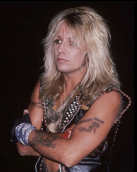 Vince Motley Crue, 80s Haircuts, 80s Hair Metal, Hair Metal Bands, Vince Neil, 80s Hair Bands, Motley Crüe, Black Label Society, 80s Hair