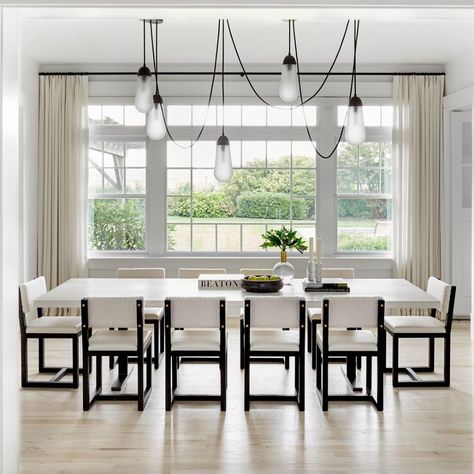 White Dining Table Decor, Dining Table Decor Modern, Tamara Magel, Black And White Dining Room, Iron Canopy Bed, Cottage Style Bathrooms, Dining Room Design Modern, Black Bedside Table, Black Dining Chairs