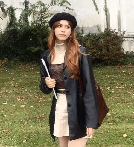 lily evans - lily potter Lily Evans Fashion, Lily Evens Outfits, Lily Evans Style, Lily Potter Aesthetic Outfits, Lily Potter Outfit, Lily Evans Cosplay, Lily Evans Inspired Outfits, Lily Evans Outfit Aesthetic, Lily Evans Outfit