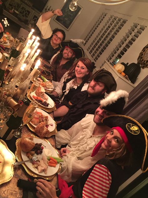 Pirate Themed Halloween Party - Housewife2Hostess Pirate Party Theme Adults, Pirate Themed Dinner Party, Pirate Party Games For Adults, Pirate Adult Party, Pirate Dinner Party, Pirate Party Adult, Adult Pirate Party Ideas, Adult Pirate Party, Pirates Theme Party