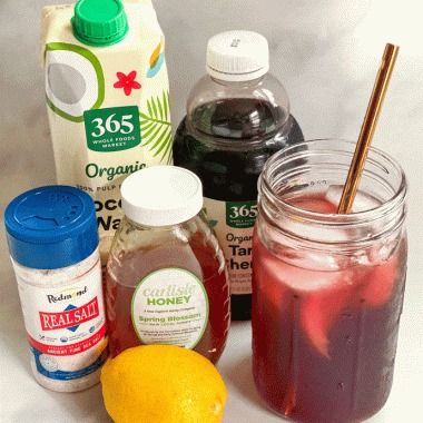 make your own gatorade | GIRLS WHO EAT Gatorade Alternative, Healthier Drinks, Homemade Gatorade, Clean Eating Guide, Food Swaps, Tart Cherry Juice, Healthy Version, Blueberry Juice, Dairy Free Gluten Free