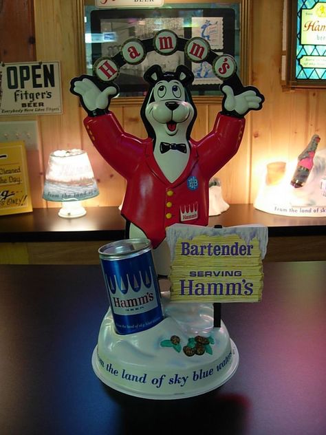 Hamms Beer Sign, Vintage Beer Signs, Beer Display, Vintage Food Posters, Beer Advertisement, Beer Can Collection, Minnesota Life, Hamms Beer, Beer Bear