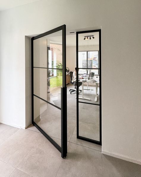 Invest in extraordinary interior doors with ANYWAYdoors. ⁠ ⁠ Discover the versatility and endless personalization of our popular #steellook collection 🤩 crafted from premium anodized aluminum for a luxurious matte finish.⁠ ⁠ 📣 Anything but ordinary⁠ 📐 Made to measure⁠ 💡 Patented technology⁠ 🏭 Made in Belgium⁠⁠ 📜 6 months price guarantee⁠ ⁠⁠⁠ All our interior doors are made with anodised aluminium.⁠ ⁠ Anodising is an electrochemical process that converts the metal surface into a decorative, du... Glass Pivot Doors Entry, Large Pivot Door Entrance, Pivot Door Size, Glass Pivot Door, Pivot Glass Door Frameless, Pivot Hinge, Pivot Door, Anodised Aluminium, Pivot Doors