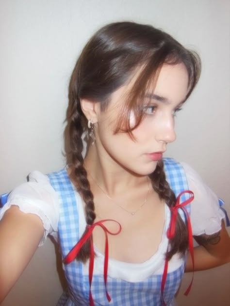 Dorthy Costume Aesthetic, Dorthory Costume, Dorothy Costume Aesthetic, Dorthy Costume Ideas, Dorothy Makeup, Dorthy Costume, Dorothy Halloween, Dorothy Halloween Costume, Theatre Outfit