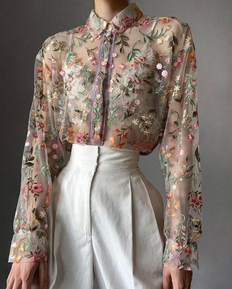 Cottagecore Aesthetic Fashion Casual, Ruffles Dress, Easy Trendy Outfits, Mode Inspo, Fancy Outfits, Mode Vintage, Floral Shirt, French Style, Hip Length