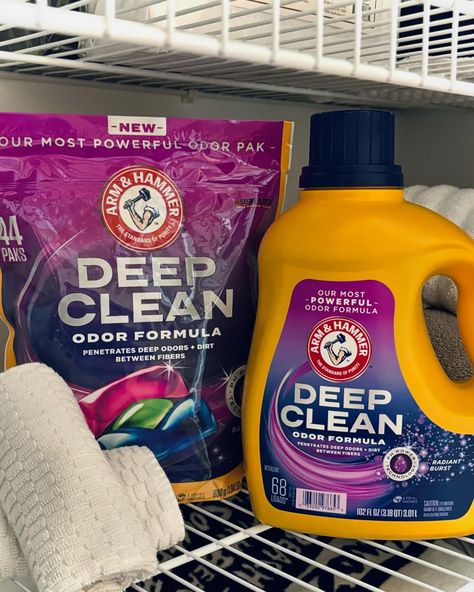 #ad @armandhammerlaundry …thank you for helping keep my laundry smelling fresh and odor free with your new Deep Clean Laundry Detergent. With three men in the household, it can be a challenge 😅. This NEW formula is Arm & Hammer’s MOST POWERFUL one yet, and it comes in both liquid form and Power Paks, so you can have the best of both worlds. Make sure to check it out and grab one or both of them! #AHDeepClean #new #deepclean #armandhammerlaundry #armandhammerpartner Best Detergent Laundry, Deep Clean Laundry, Clean Laundry Detergent, Detergent Laundry, Laundry Scents, House Smell Good, House Essentials, Diy Home Cleaning, Simple Skincare Routine