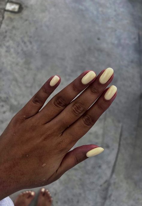 Summer 2024 Nails for Dark Skin: Trending Colors and Classy Designs Spring Minimal Nails, Summer Nails For Tanned Skin, Cream Yellow Nails, Sheer Yellow Nails, Buttery Yellow Nails, Nails With Yellow Dress, Milky Yellow Nails, Yellow Natural Nails, Nails Tanned Skin