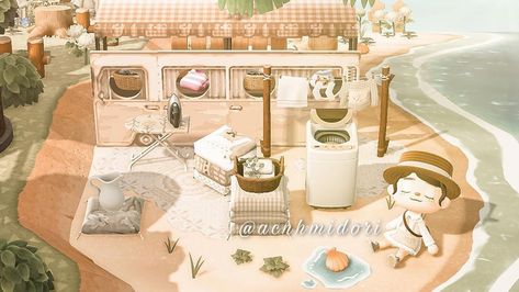 M a i n e 🌿 su Instagram: "Laundry day at the beach. Happy sunday 🌱 Vintage camper standees by @junipero_island Stall design by @nemu.nemumi White rug - to be…" Acnh Outdoor Laundry, Acnh Springcore, Cottagecore Theme, Outdoor Laundry, Cottagecore Ideas, Stall Design, Animal Crossing Wild World, Stall Designs, Laundry Day