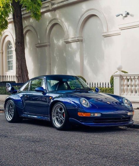 Porsche 993 GT    Porsche 993 GT 993 Porsche, Porsche Gt, First Cars, Porsche 993, Porsche 928, Vintage Porsche, Street Racing Cars, Street Racing, Classic Porsche