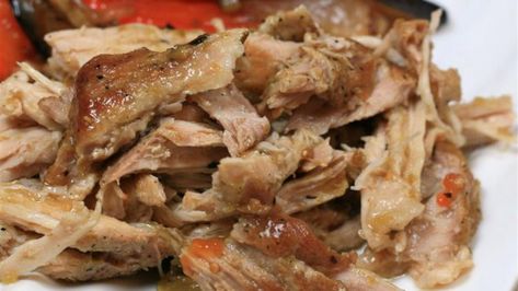 This easy slow cooker recipe leads to succulent and delicious shredded pork loin in green salsa for enchiladas, tamales, or burritos. Salsa Verde Pork, Easy Mexican Dishes, 5 Ingredients Or Less, Salsa Verde Recipe, Verde Recipe, Cooking A Roast, Green Salsa, Mexican Dinner, Shredded Pork