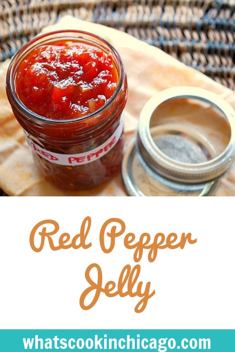 Red Pepper Jelly #diygift #jelly #recipes Pomegranate Jelly, Red Pepper Jelly, Canning Recipe, Pepper Recipes, Red Chili Peppers, Pepper Jelly, Jelly Recipes, Peppers Recipes, Red Chili