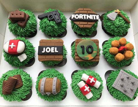 Fortnite cupcakes #fortnite #fortnitegame #fortnitecake #fortnitecupcakes #fortnitetreasure #birthdaycupcakes #cupcakestagram… Fortnight Cupcakes, Fortnite Cupcakes Ideas, Game On Cake, Fortnite Cupcakes, Themed Cake Ideas, Pokemon A, Birthday Cupcakes Boy, Kids Birthday Party Cake, Sharon Williams