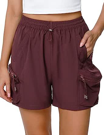 Hiking Cargo Shorts, Hiking Shorts Outfit, Athleisure Inspo, Outdoorsy Women, Hiking Shorts Women, Dog Walking Outfit, Camping Clothing, Granola Style, Camping Clothes