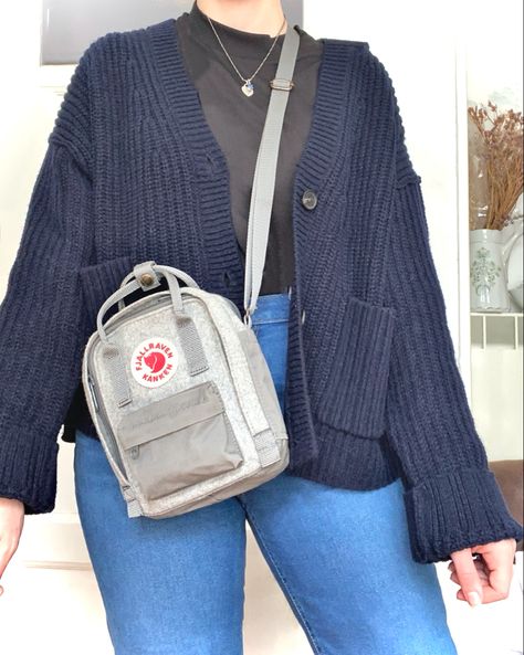 Fjallraven Sling Outfit, Kanken Crossbody Bag, Kanken Sling Bag Outfit, Fjallraven Sling, Uniqlo Sling Bag, Fjallraven Kanken Sling, Kanken Sling Bag, Sling Bag Outfit, Kanken Sling