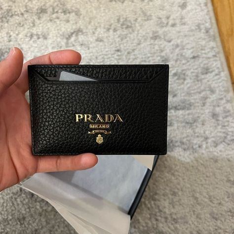 Prada Black Card Holder Card Holder Aesthetic, Prada Card Holder, Cute Wallets, Black Card, Prada Handbags, Card Holder Wallet, Just Girly Things, Minimalist Style, Card Holders