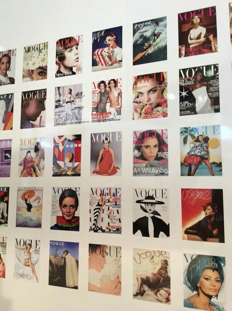 wall of magazine covers Vanity Definition, Aesthetic Bedroom Big, Magazine Decor Ideas, Magazine Room Decor, Vogue Aesthetic Bedroom, Hangout Room Decor, Magazine Cover Wall, Room Decor Ideas Cozy, Magazine Wall Art