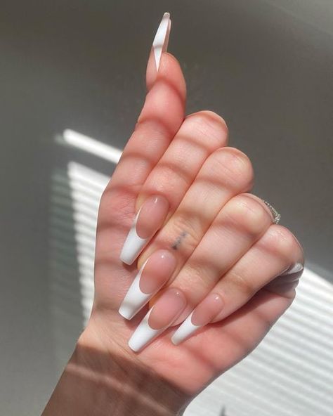 Long Coffin French Tip, Coffin French Tip, Long French Tip Nails, Long French Nails, White Nail Ideas, Nails Acryl, Ballerina Acrylic Nails, Coffin French, Nail Extensions Acrylic