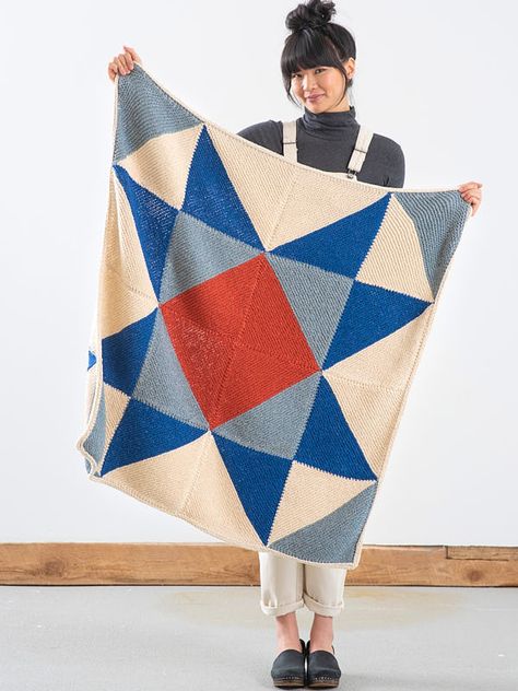 Knit a Blanket That Looks Like a Quilt Accessories Crochet, Stitch Blanket, Star Motif, Star Blanket, Pattern Images, Arm Knitting, Crochet Cowl, Knitting Kits, Fine Yarn