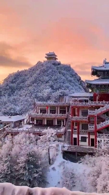 Laojun Mountain Winter, Laojun Mountain, Beyonce Hair, Best Noise Cancelling Headphones, Luoyang, Chinese Landscape, Chinese Garden, Train Your Mind, Treasure Planet