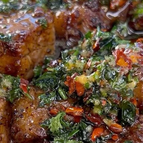 Miguel Raya| Food, bbq, recipes on Instagram: "Butter garlic steaks bites" Butter Garlic Steak Bites, Steak Ideas, Shrimp And Scallop Recipes, Garlic Steak Bites, Steak Sauce Recipes, Beef Ideas, Fried Cornbread, Food Plates, Autumn Dinner