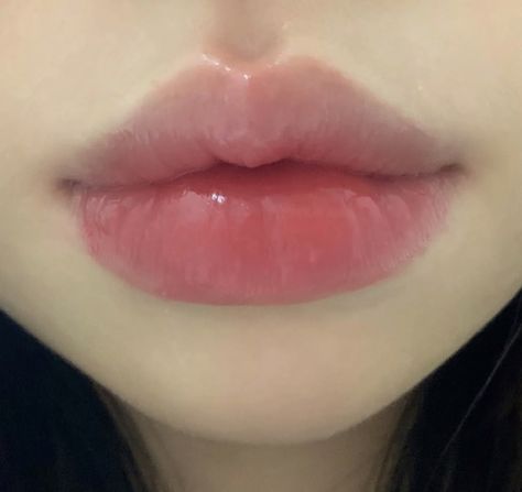 White Wonyoungism, Heart Shaped Lips, Lips Inspiration, Angels Beauty, Juicy Lips, Beauty Goals, Perfect Lips, Lip Fillers, Lip Art