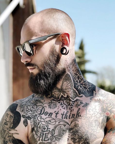 Daily dose of awesome beard styles from @veardandbiceps Bald Head Tattoo, Barba Hipster, Bald Beard, Beards Men, Bart Styles, Beard Styles Bald, Beards Styles, Shaved Head With Beard, Men Beards