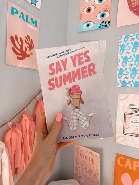 heres one of my favorite books!! #preppy #books #summer #reading #books #vsco Preppy Do It For Yourself Book, Preppy Book Covers, Preppy Books To Read, Preppy Bookmarks, Preppy Person, Amelie Bedroom, Preppy Books, Preppy Pics, Books Summer