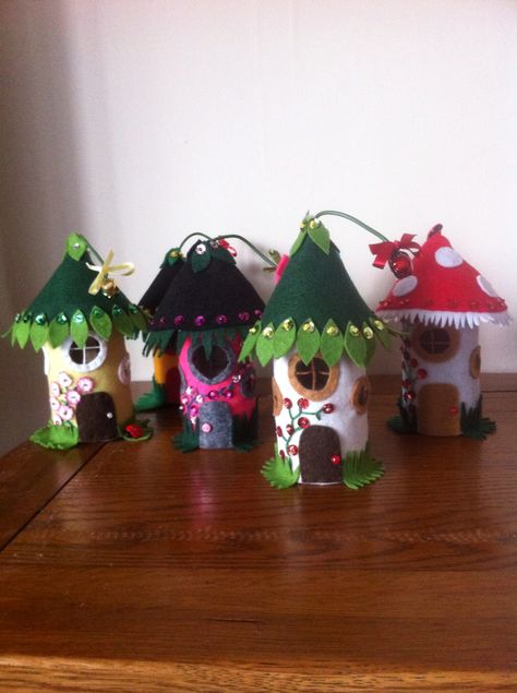 Paper Tube Fairy Houses, Fairy House Crafts For Kids, Diy Fairy Village, Miniature Houses Diy, Hobbit Crafts, Fairy Diy, Easter Hairstyle, Fairy House Crafts, Group Crafts