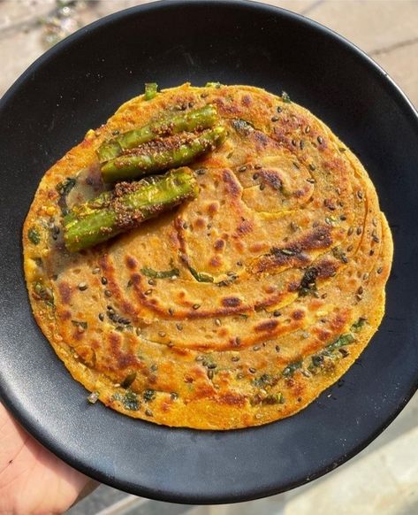 Laccha Paratha, Breakfast Recipes Indian, Recipes Indian, Chilli Powder, Wheat Flour, Garam Masala, Ghee, Wheat, Flour