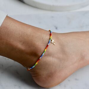 Rainbow Anklet, Bead Anklets, Anklet Ideas, Anklets Diy, City Wear, Ankle Bracelets Diy, Colours Of The Rainbow, Gothic Bracelet, Anklet Designs