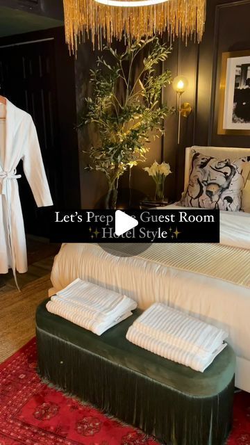 Annalora Vanderbeek on Instagram: "Prepping my Guestroom ✨Hotel Style✨ for my cousin and her husband who are visiting from London! I am so excited❤️✨

Comment “cozy” for the 🔗 to be sent to you!

Preparing for guests, guest room restock, Guest Room decor

#preparingforguests #guestroomideas #interiordesign #homedecor" Guest Bedroom Ideas Hotel Style, Interior Design Guest Bedroom, Guess Room Idea, Guest Room Must Haves, Guest Room Basket Ideas, Guest Room Luxury, Room Restock, Bed And Breakfast Ideas, Cozy Guest Bedroom Ideas