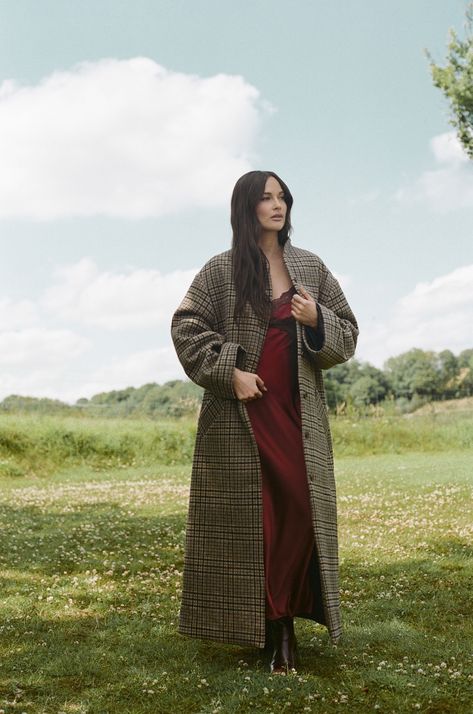 Kacey Musgraves Talks Reformation Collaboration - PAPER Magazine Concert Fashion, Kacey Musgraves, Coat Trends, September 16, Music Fashion, Fashion Editor, New Tops, Country Girls, Fashion Brand