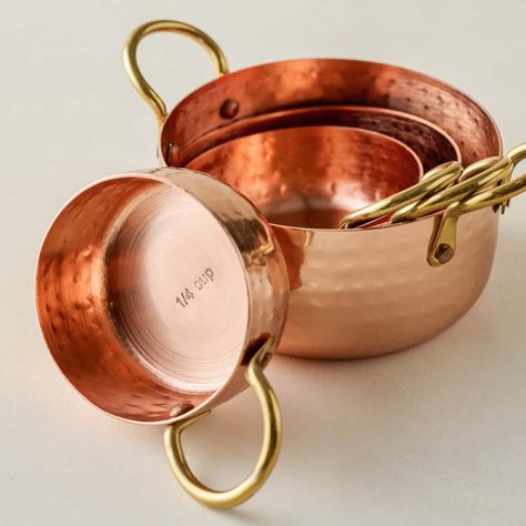 Hammered Copper & Gold Measuring Cups - Magnolia Gold Measuring Cups, Ceramic Canister, Copper Cookware, Copper Bowl, Paris Mode, Copper Pots, Copper Kitchen, Berry Bowl, Copper And Brass