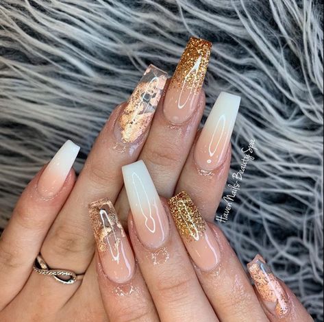 40+ Beautiful Wedding Nail Designs For Modern Brides - The Glossychic Fall Wedding Nails, Wedding Nail Art Design, Bridesmaids Nails, Bridal Nail Art, Wedding Nails For Bride, Natural Nail Art, Modern Nails, Wedding Nails Design, Bride Nails